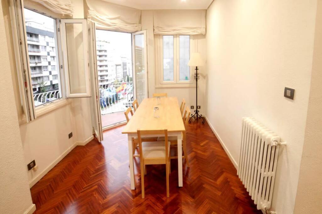 Апартаменти Piso Lujo En Gran Via Con Garaje Віго Екстер'єр фото